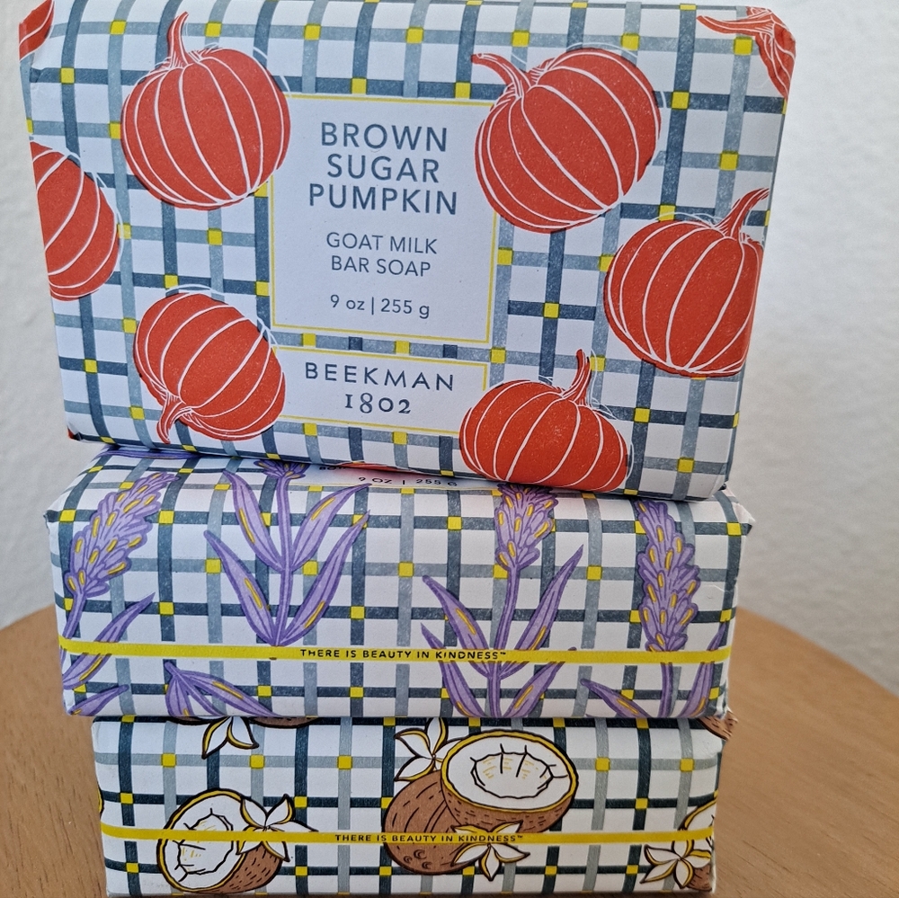 Beekman Set 1802 Brown Sugar Lavender Coconut Cream Pumpkin Goat Milk Bar Soap